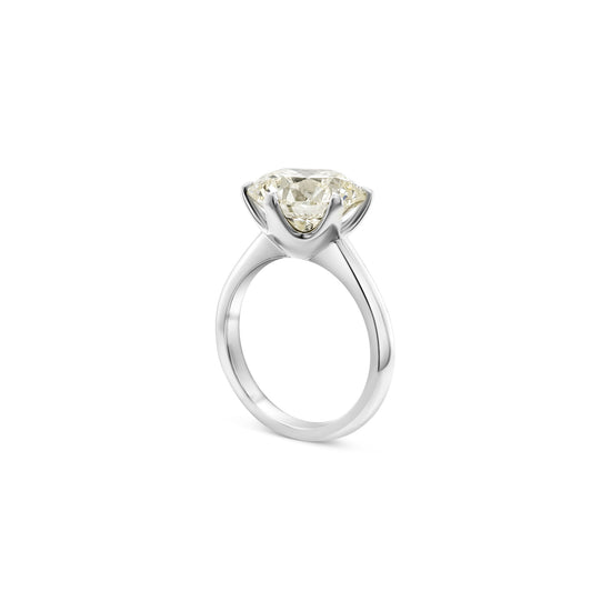 "Round Brilliant Solitaire Diamond Ring, Diamond Engagement Ring, Solitaire Diamond Ring, Brilliant Cut Diamond Ring, Classic Diamond Ring, Round Cut Diamond Solitaire, Elegant Diamond Ring, Simple Diamond Solitaire Ring, Timeless Diamond Ring, Sparkling Solitaire Diamond Ring"